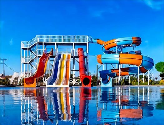 Parcs d'attractions Jeux d'eau pour enfants Grands toboggans de 3 mètres de haut pour la piscine