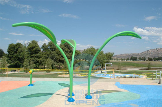 Le jet humide extérieur de parc aquatique d'été de jeux de l'eau de terrain de jeu laisse - vert