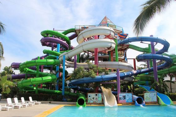Parcs d'attractions aquatiques en plein air Jeux de sports nautiques piscine toboggan en fibre de verre pour enfants