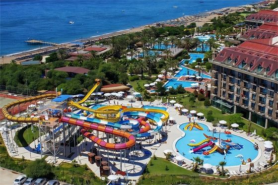 Un bon prix. Chine Piscine commerciale en plein air Fournitures de glissière en fibre de verre en ligne