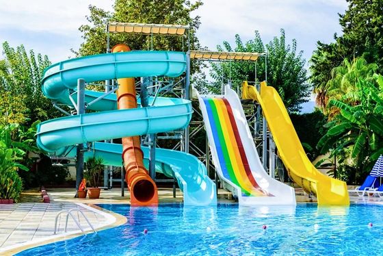 Un bon prix. Parc aquatique en plein air piscine pour enfants équipement de jeux aquatiques toboggan aquatique en ligne