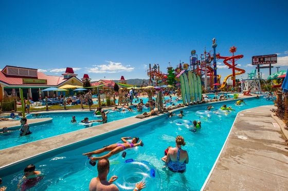 La rivière artificielle de rivière de parc aquatique paresseux en acier commercial d'équipement a adapté aux besoins du client