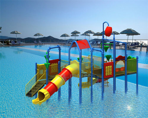 Glissière extérieure UV de piscine de glissière d'eau de terrain de jeu de sécurité d'enfants anti avec des seaux