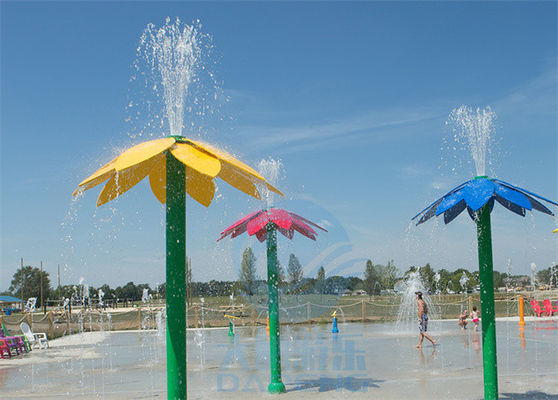 Taille colorée de la fontaine 3.0m de parc aquatique de style de fleur d'Aqua Park Water Splash Pad