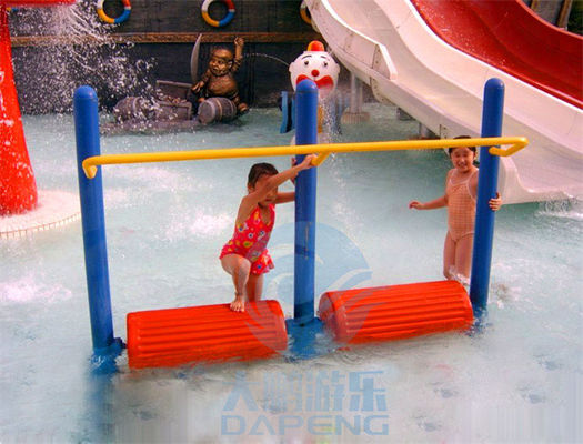 Équipement de forme physique de l'eau des enfants, rouleaux interactifs de parc aquatique