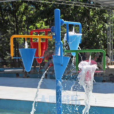 Parc aquatique commercial 5 dans des seaux de 1 eau de versement de fibre de verre pour la zone exposée aux projections