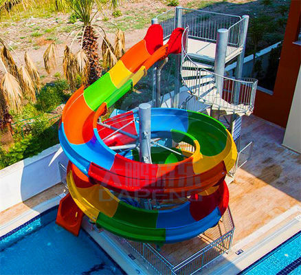 Un bon prix. L'anti ultraviolet se fanent la glissière d'eau colorée de fibre de verre de glissière d'eau de piscine en ligne