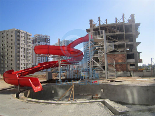Grande glissière en spirale complexe adaptée aux besoins du client de piscine de glissière d'eau de courbe pour des enfants d'adultes