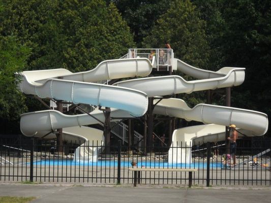 Amusements Enfants équipement de parc aquatique Enfants jouant à des diapositives
