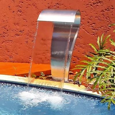 Un bon prix. Accessoires de piscine en métal SPA Tête de fontaine en acier inoxydable Cascade Cascade extérieure en ligne