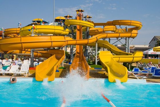 OEM parc d'attractions piscine promenades grand jeu toboggan en fibre de verre