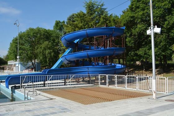 Jeux de parc aquatique en plein air Jouets piscine Slide en fibre de verre pour enfant