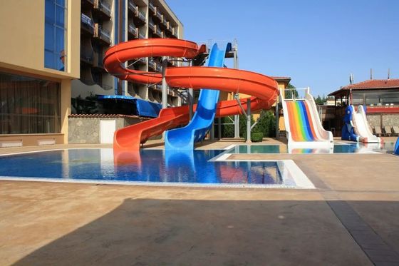 OEM Outdoor Multi Fiberglass Slide Set pour le parc d'attractions aquatique