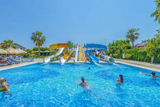 OEM accessoires de natation de parc aquatique toboggan en fibre de verre pour enfants