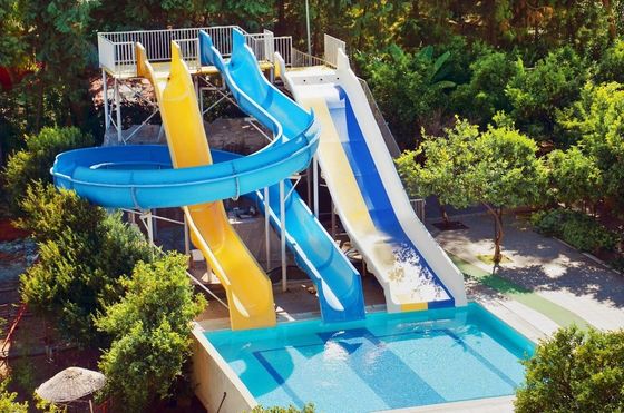 Équipement aquatique OEM Jouer Amusement Parcs aquatiques promenades Piscine toboggan à vendre