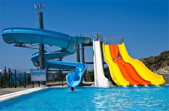 OEM enfants aquatiques amusement parc terrain de jeux maison de jeux toboggan en fibre de verre pour les enfants