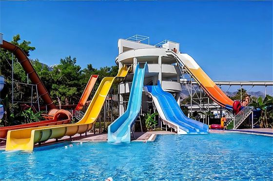 Équipement de jeux aquatiques ODM Glissière en fibre de verre pour piscine