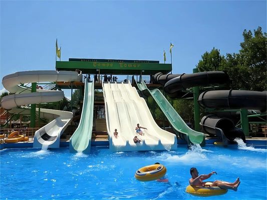 Parcs aquatiques pour adultes équipement de terrain de jeux de divertissement toboggans en fibre de verre