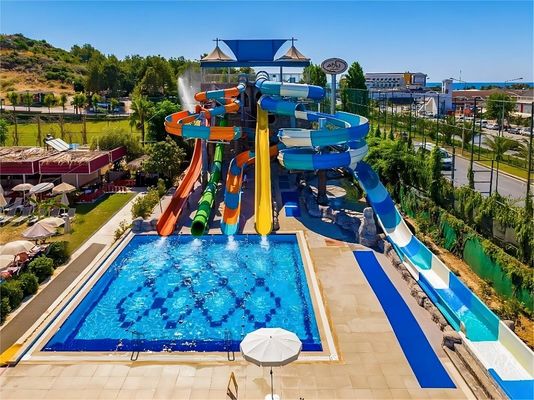 Plateau de jeux intérieur piscine, toboggans en fibre de verre pour enfants