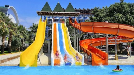 Équipement de piscine pour enfants en plein air Parcs aquatiques, terrains de jeux Plateaux en fibre de verre
