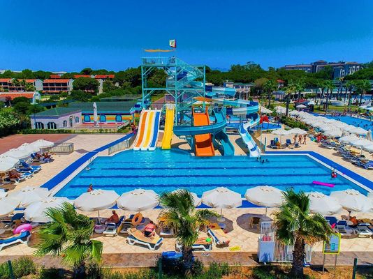 OEM Guangzhou parc aquatique de loisirs fournitures de parc aquatique jeux Ride Slide spirale Pour la piscine