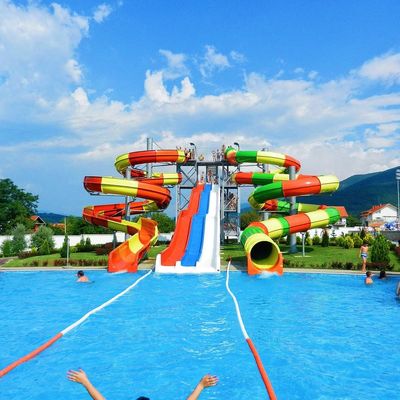 Parcs d'enfants enfants terrain de jeux Carnavals aquatiques Jeux d'équipement Slide en fibre de verre en spirale