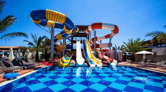 Un bon prix. Parc aquatique Jeux aquatiques d'été Piscine d'eau Jouet d'eau Glissière en fibre de verre pour enfants en ligne