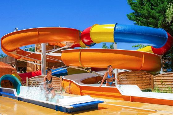 Parcs aquatiques équipement de divertissement aquatique toboggan en fibre de verre