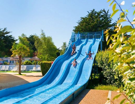 Parcs aquatiques pour enfants équipement de jouets aquatiques Fibre de verre toboggan de 5 à 12 m de haut