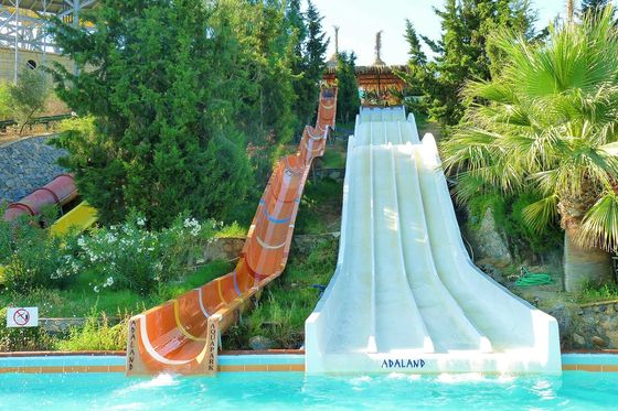 Amusement en plein air Petit parc de jeux aquatiques enfants toboggan géant d'eau