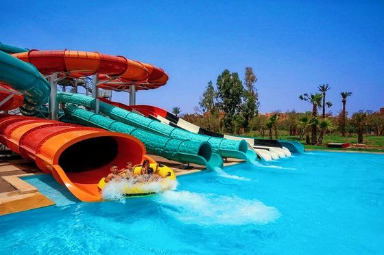 Piscine abordable Glissières de 5 à 12 mètres Hauteur de glissière 10-12 mm Épaisseur de fibre de verre
