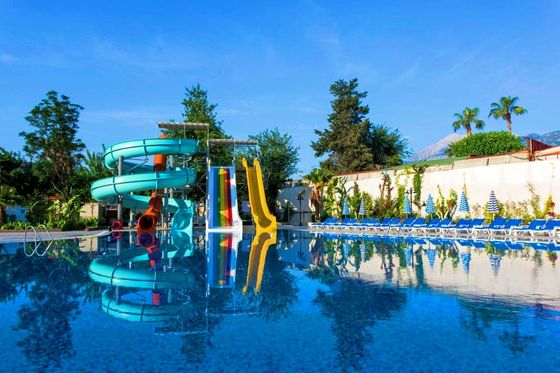 5-12 M Largeur piscine Jeux Slide de parc aquatique pour adultes 18,5 kW Puissance