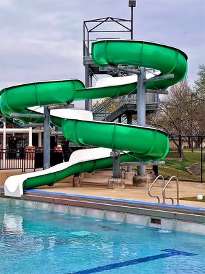 Slide en fibre de verre en spirale pour adultes équipement de piscine