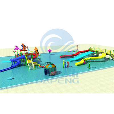 Parc d'attractions en plein air, terrain de jeux pour enfants, groupe de toboggans en fibre de verre