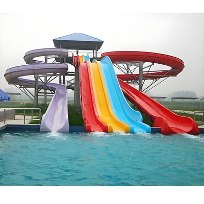 Un bon prix. Toboggan aquatique en fibre de verre pour piscine extérieure, équipement de parc aquatique, toboggan en spirale ouvert et fermé pour enfants et adultes en ligne