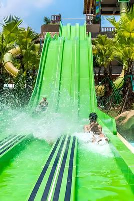 Un bon prix. High-Speed Racing Rainbow Fiberglass Slide for Commercial Water Parks with 30-60 Days Delivery en ligne