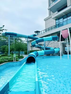 Un bon prix. Toboggan aquatique en fibre de verre, toboggans de parc aquatique en fibre de verre, utilisés pour les jeux aquatiques extérieurs en piscine. en ligne