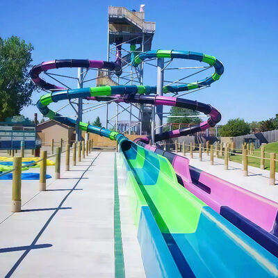 Glissière spirale en fibre de verre commerciale largeur intérieure 0,82m Utilisation pour les hôtels de villégiature piscines souterraines parcs aquatiques équipement de terrain de jeux Capacité de 100 kg
