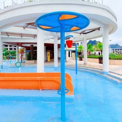 Parc aquatique en fibre de verre équipement de jeu en eau rotatif en acier inoxydable pour enfants parc aquatique Splash Pad Resort