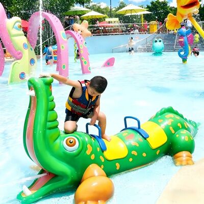Animals et dessins animés en fibre de verre équipement de jeux d'eau pour le parc aquatique splash pad piscine pour enfants
