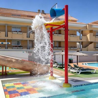 Un bon prix. Équipement de parc aquatique de grande hauteur de 5 m pour le projet commercial de piscine et de piscine en ligne