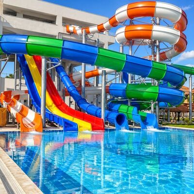qualité Toboggans les plus populaires en fibre de verre pour parcs aquatiques, toboggans colorés en fibre de verre Usine