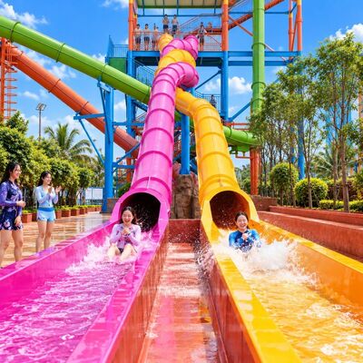qualité Vente à chaud Fibre de verre coulissante en spirale Fibre de verre pour parc aquatique piscine pour adultes Usine